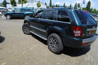 Jeep-Grand Cherokee