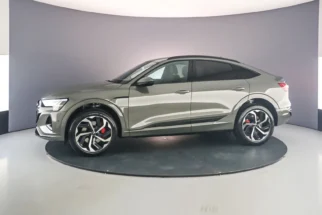 Audi-Q8 Sportback e-tron