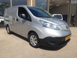 Nissan-E-NV200