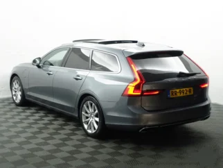 Volvo-V90