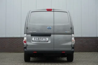 Nissan-E-NV200