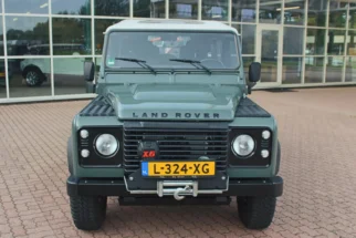 Land Rover-Defender