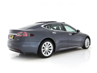 Tesla-Model S