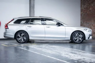 Volvo-V90