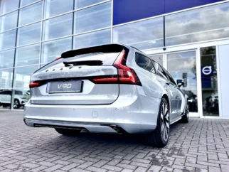 Volvo-V90