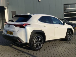 Lexus-UX