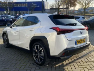 Lexus-UX