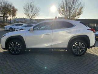 Lexus-UX