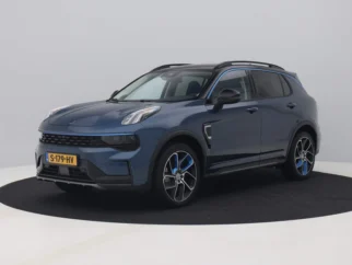 Lynk & Co-01