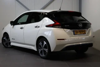 Nissan-Leaf