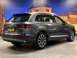 Audi-Q7