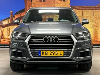 Audi-Q7