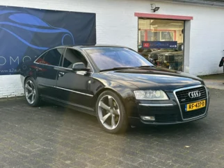 Audi-A8