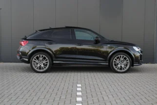 Audi-Q3 Sportback