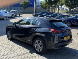 Lexus-UX