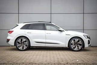 Audi-Q8 e-tron