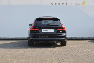 Volvo-V90