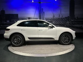 Porsche-Macan