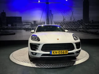 Porsche-Macan