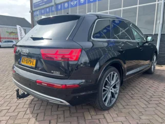 Audi-Q7