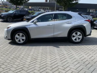 Lexus-UX