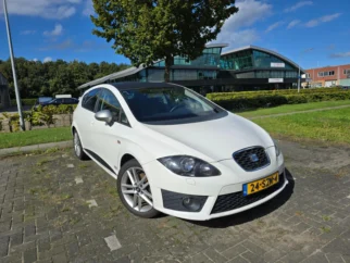 SEAT-Leon