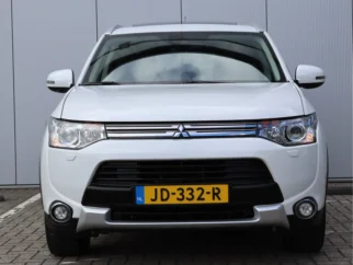 Mitsubishi-Outlander