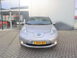 Nissan-Leaf