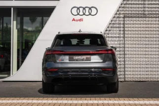 Audi-Q8 e-tron