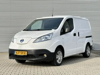 Nissan-E-NV200