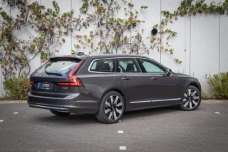 Volvo-V90