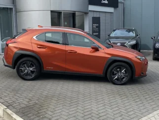 Lexus-UX