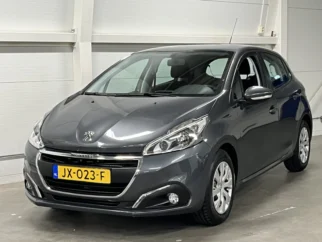 Peugeot-208