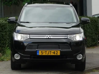 Mitsubishi-Outlander