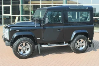 Land Rover-Defender