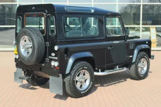 Land Rover-Defender