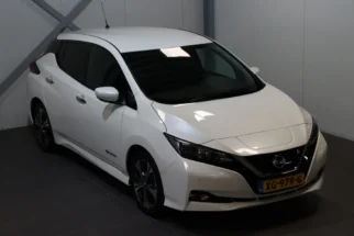 Nissan-Leaf