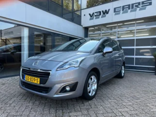 Peugeot-5008