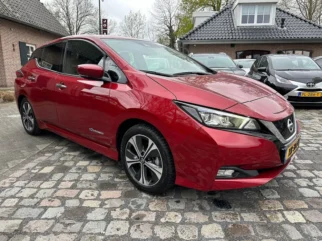 Nissan-Leaf