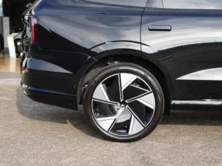 Volvo-EX90