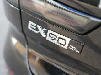 Volvo-EX90