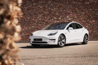 Tesla-Model 3