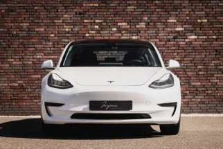 Tesla-Model 3