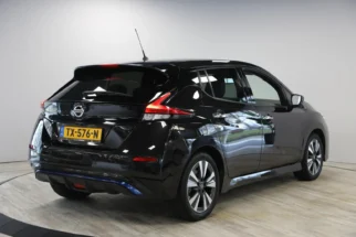 Nissan-Leaf
