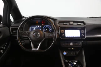 Nissan-Leaf