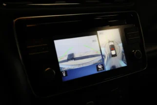 Nissan-Leaf