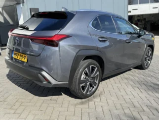 Lexus-UX