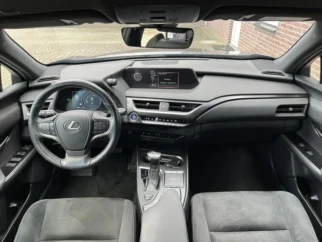 Lexus-UX