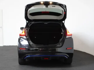 Nissan-Leaf