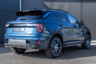 Lynk & Co-01